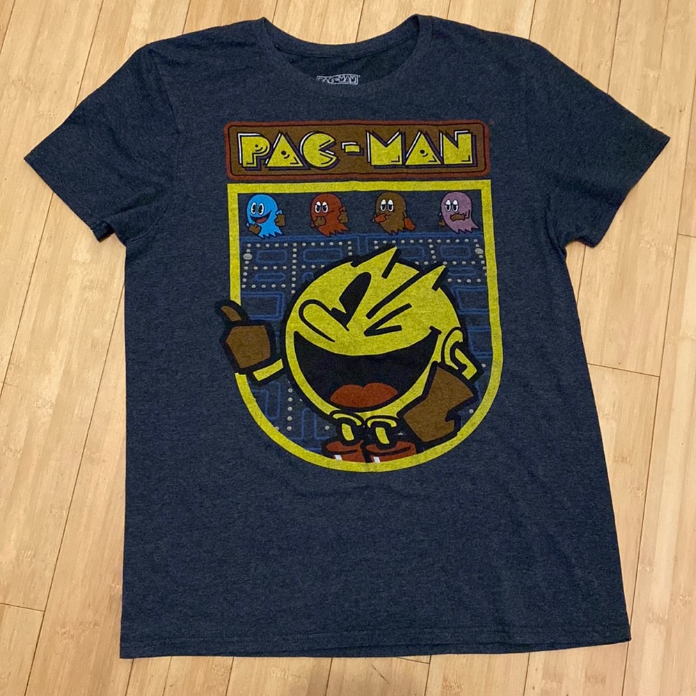 Official Pac-Man t-shirt, mens' size Medium